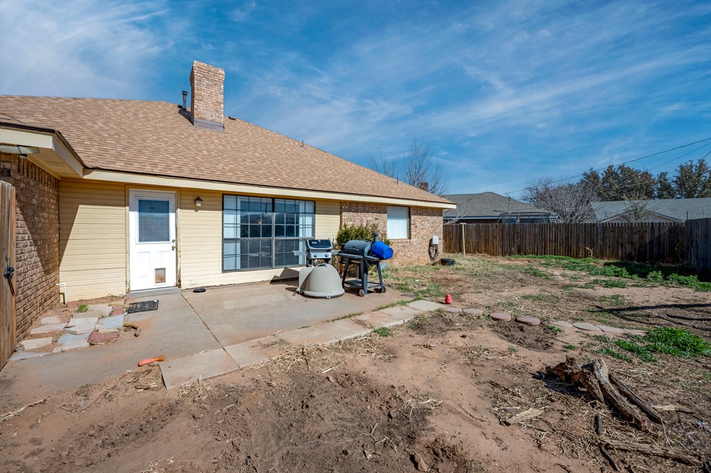 2911 Arrowhead Trail