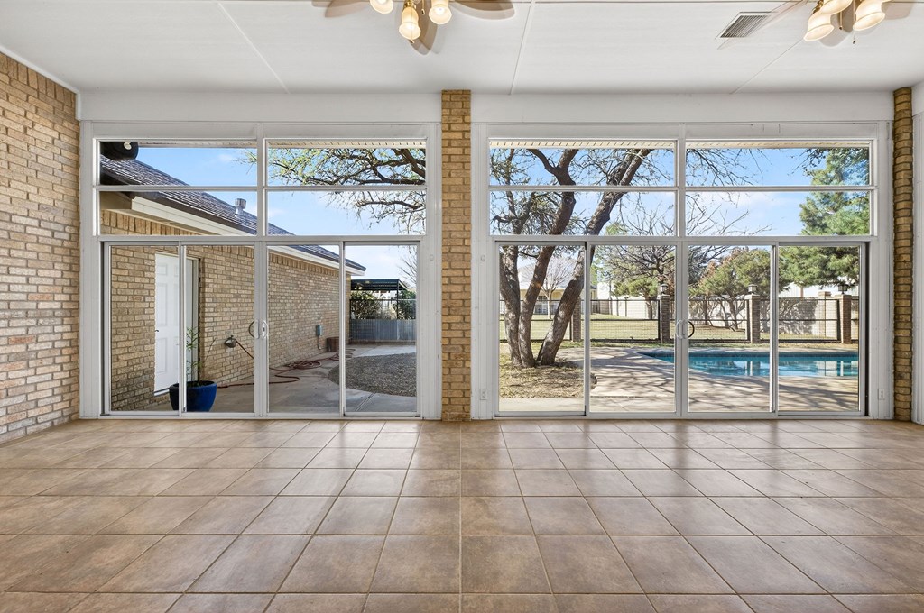 5001 Widener Strip