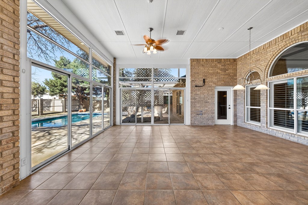 5001 Widener Strip