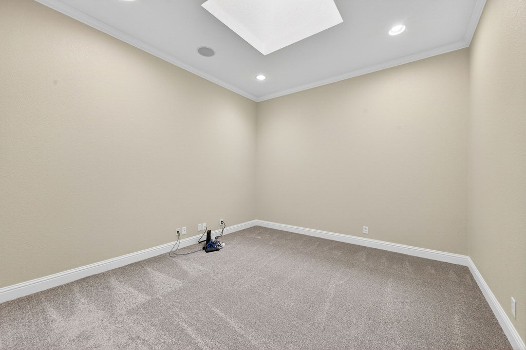 5001 Widener Strip