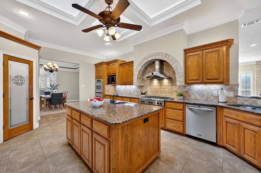 5001 Widener Strip