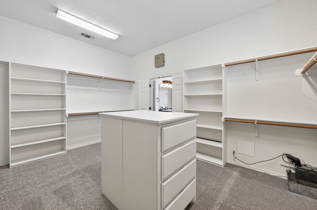 5001 Widener Strip