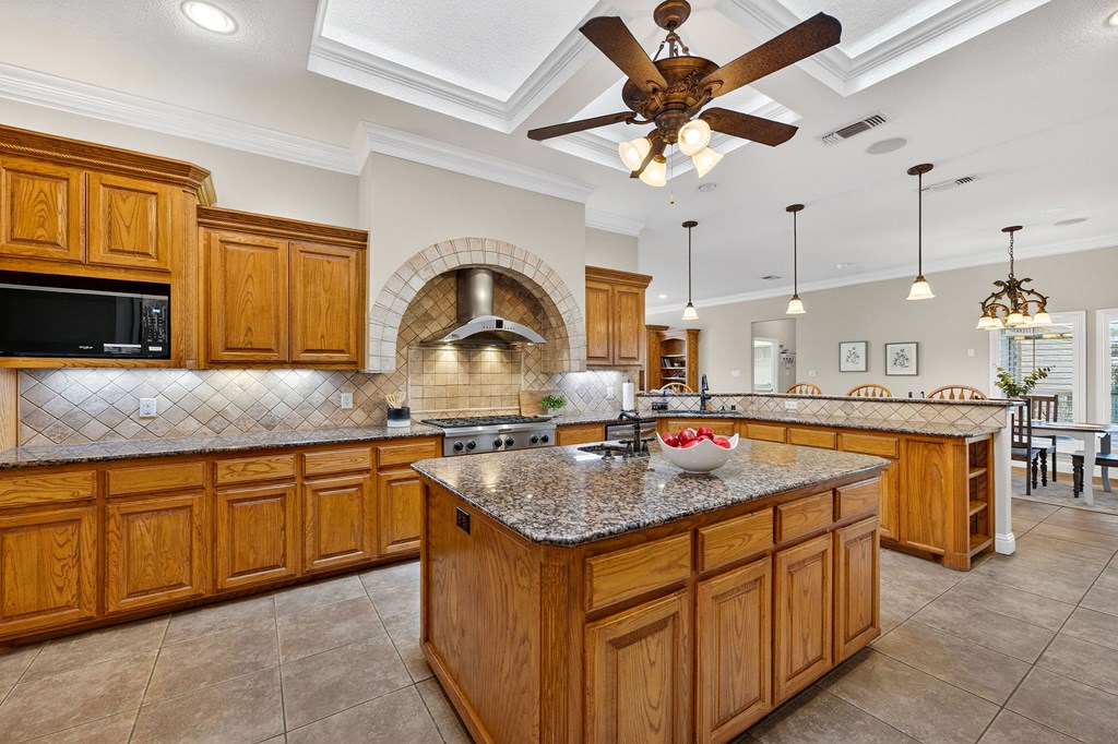 5001 Widener Strip