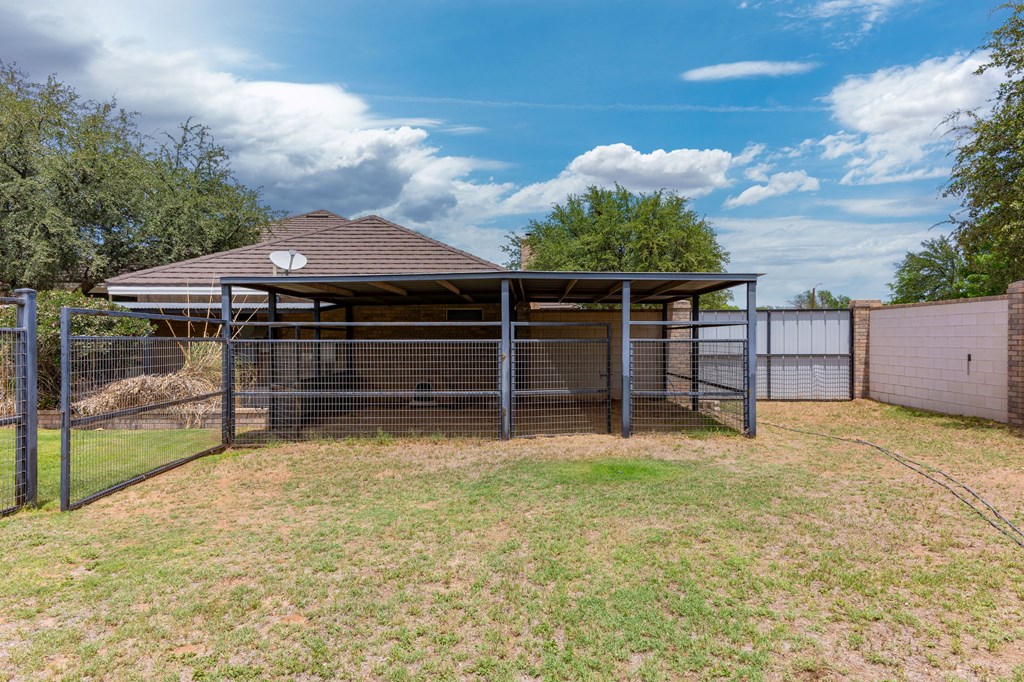 5001 Widener Strip