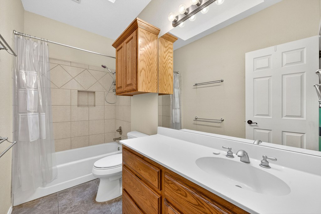 5001 Widener Strip