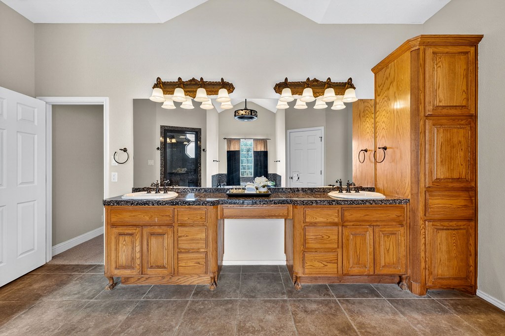 5001 Widener Strip