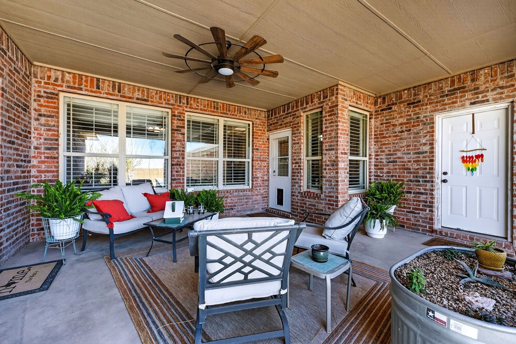 4305 N County Rd 1284