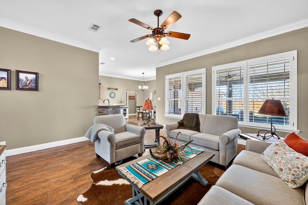 4305 N County Rd 1284