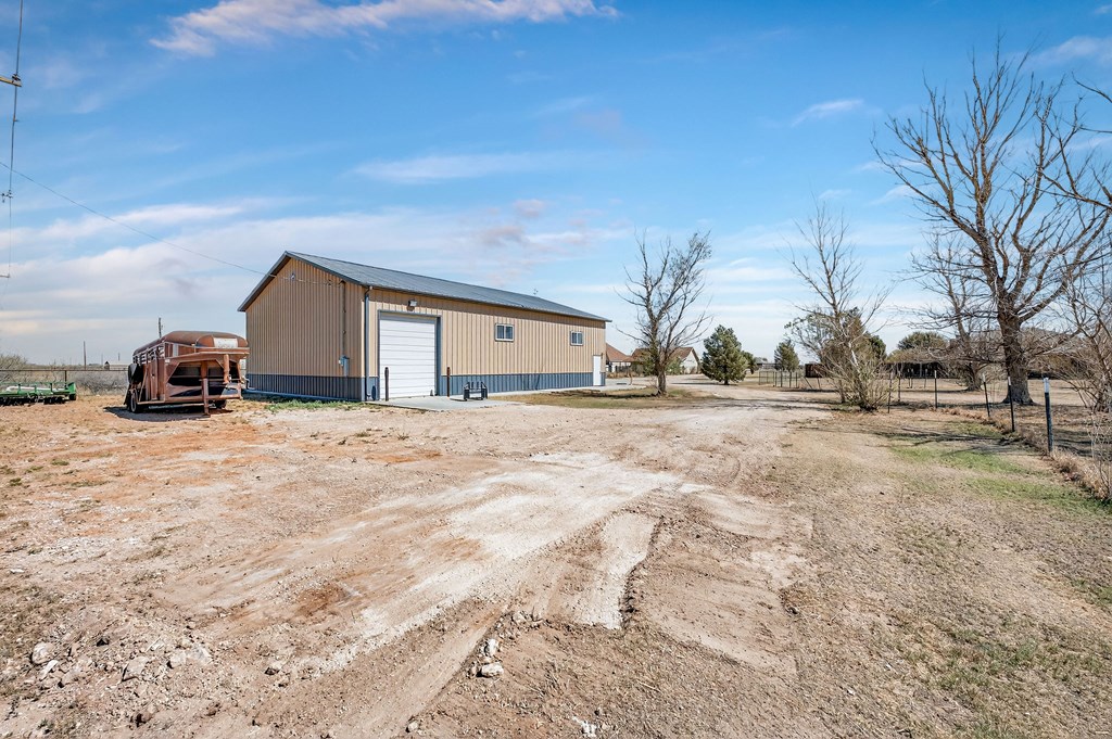 4305 N County Rd 1284