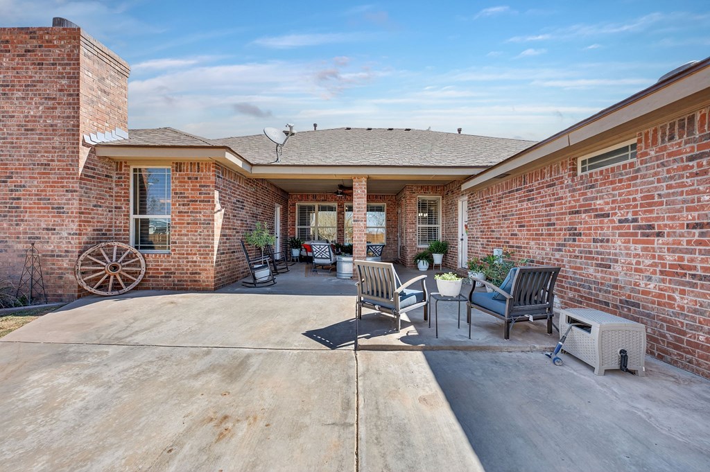 4305 N County Rd 1284