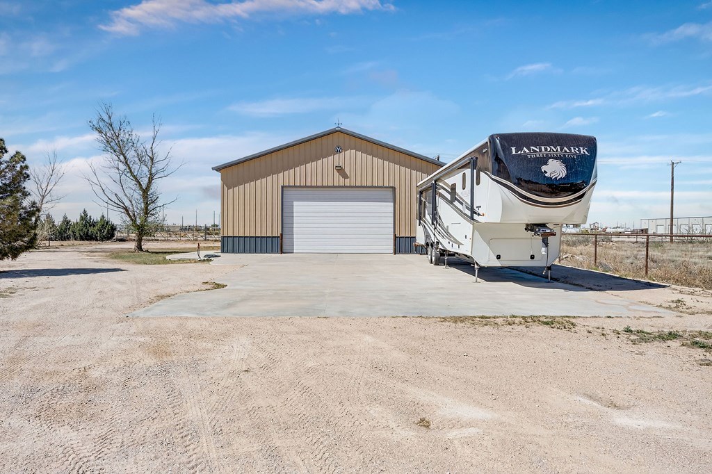 4305 N County Rd 1284