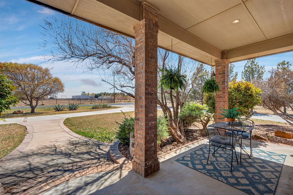 4305 N County Rd 1284