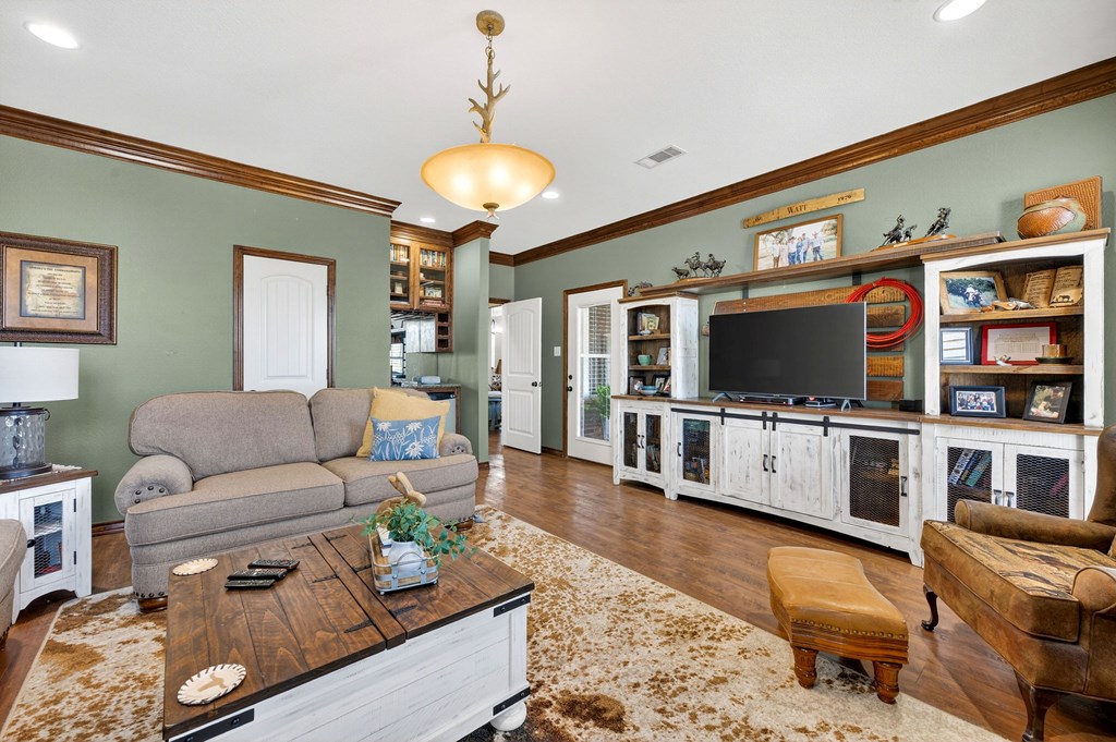 4305 N County Rd 1284