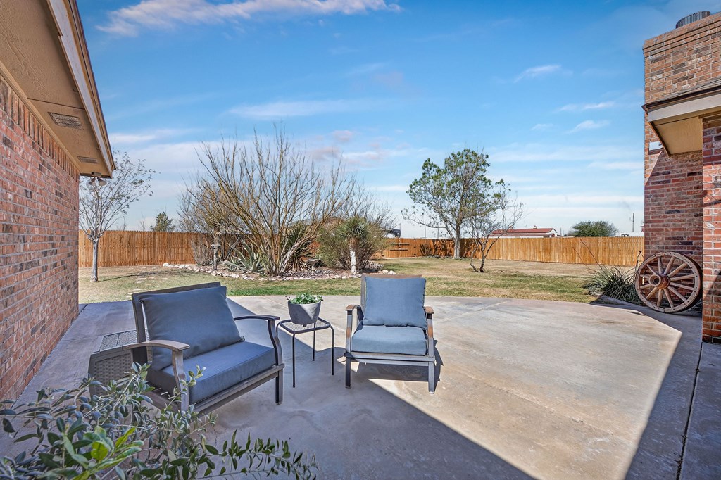 4305 N County Rd 1284