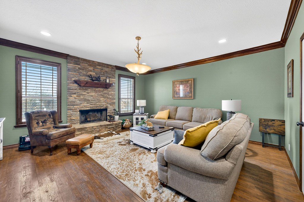 4305 N County Rd 1284