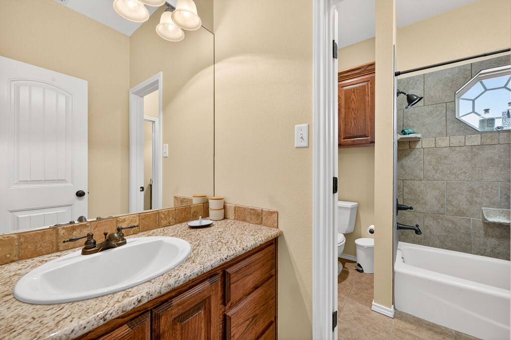 4305 N County Rd 1284