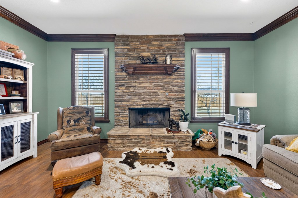 4305 N County Rd 1284