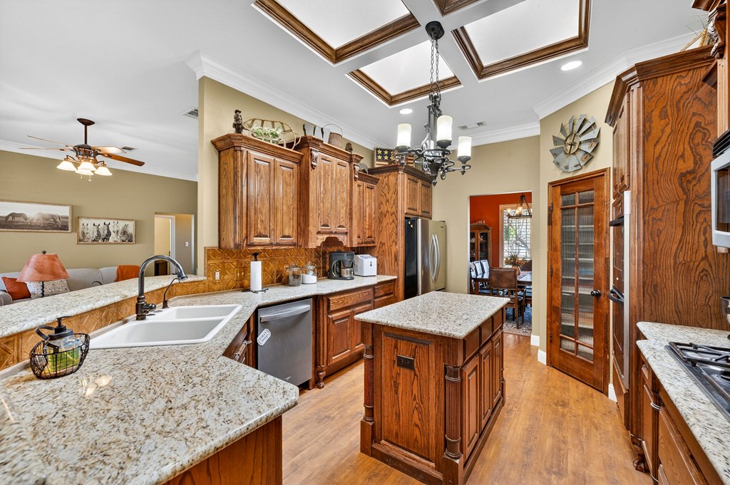 4305 N County Rd 1284