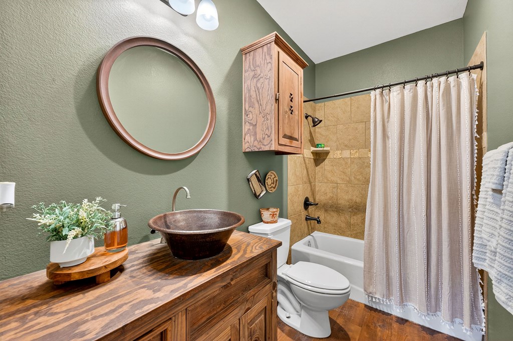 4305 N County Rd 1284