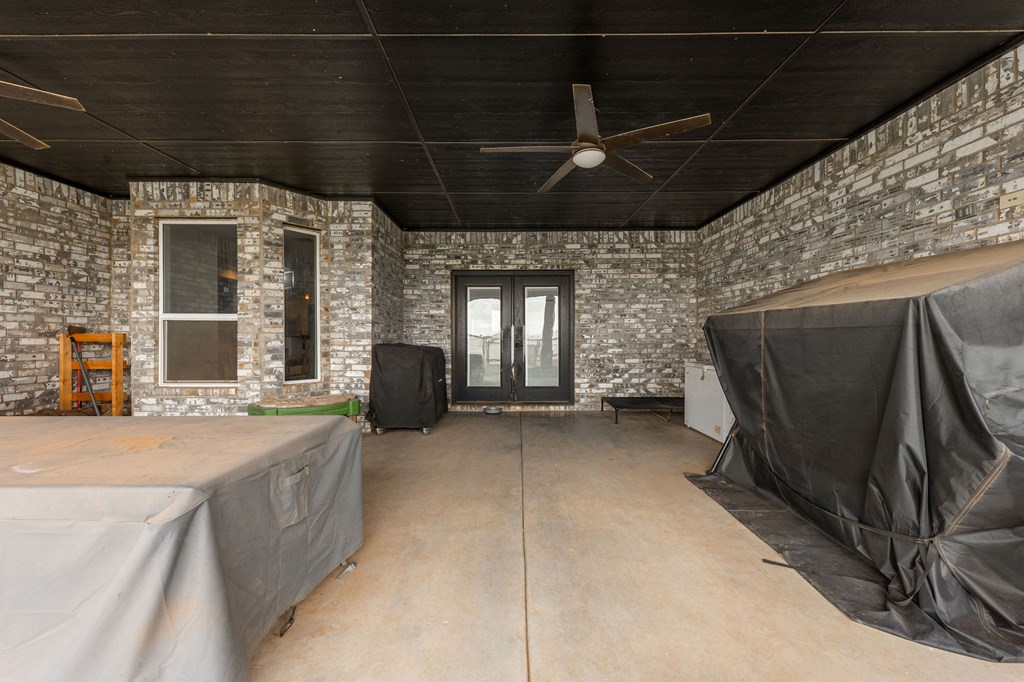 2427 S County Rd 1060