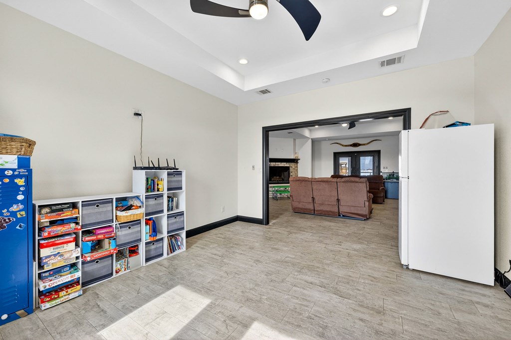 2427 S County Rd 1060