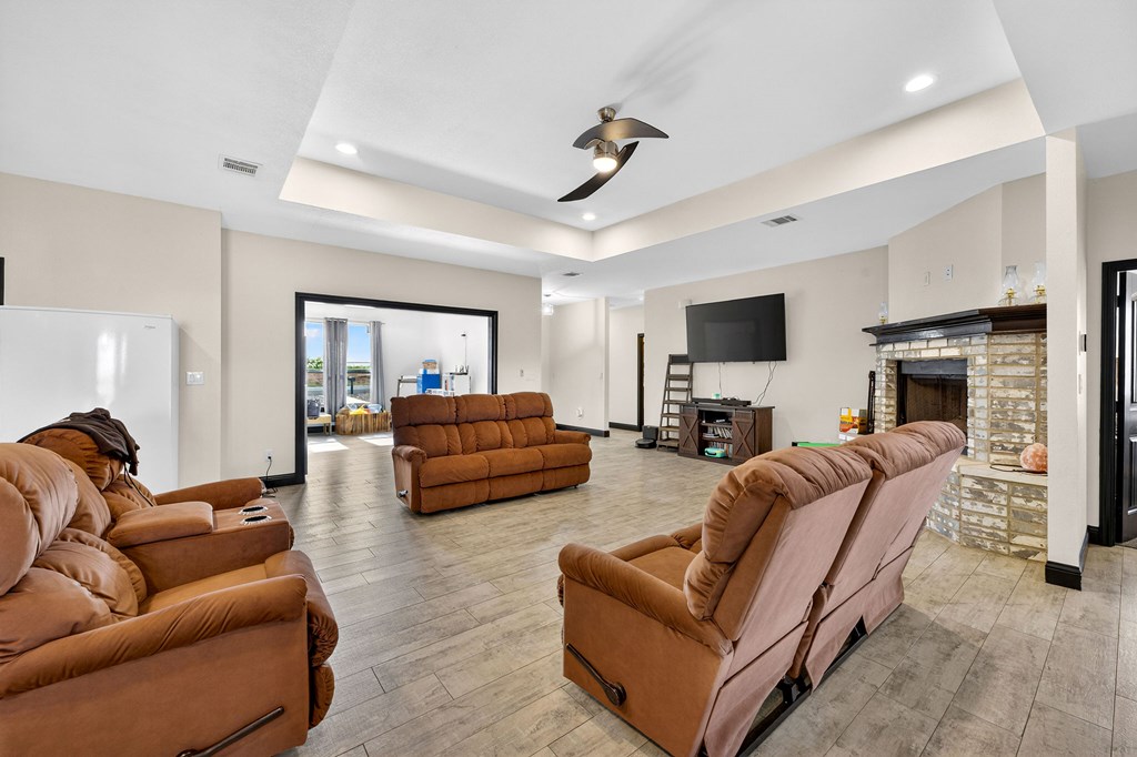 2427 S County Rd 1060