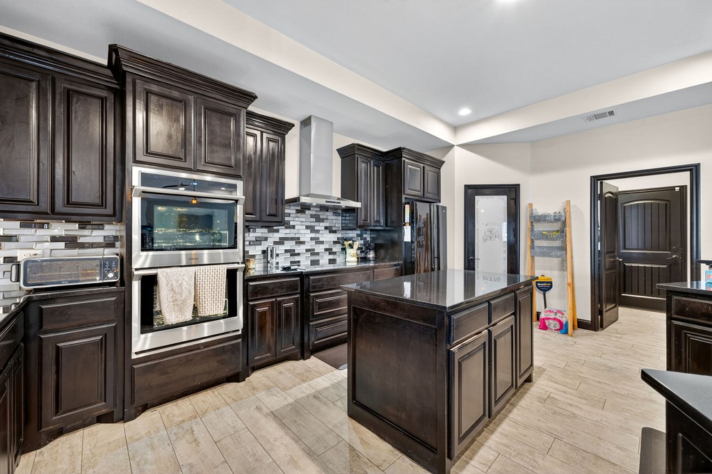 2427 S County Rd 1060