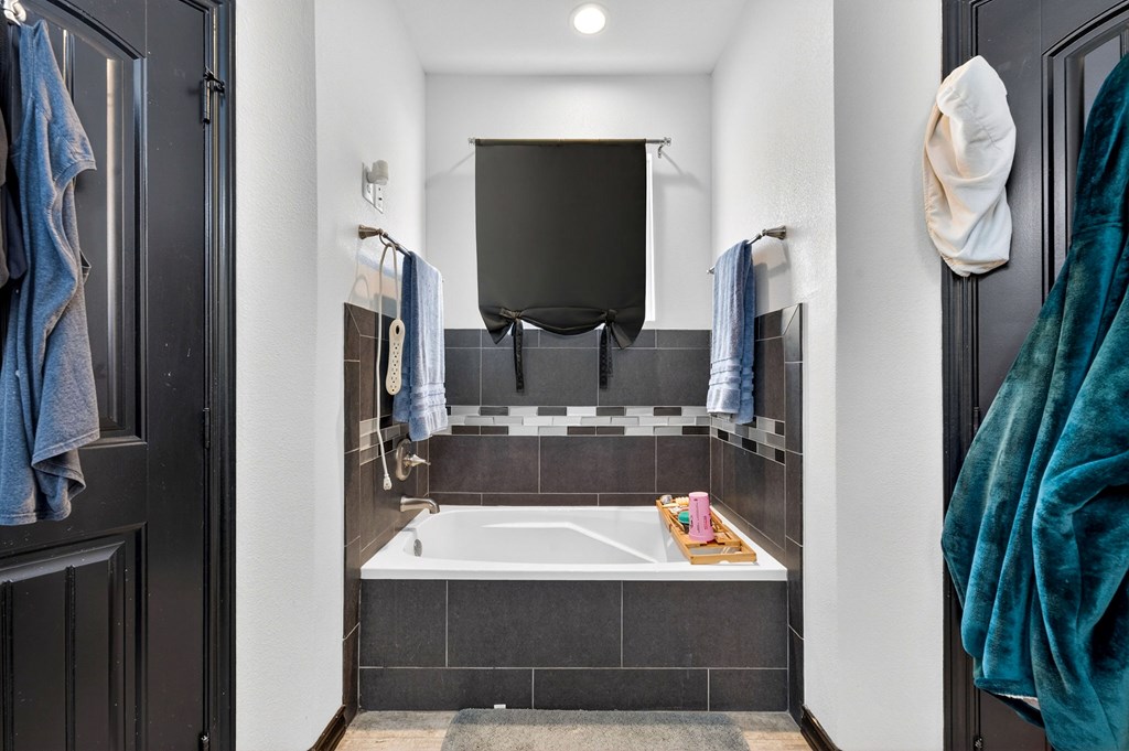 2427 S County Rd 1060