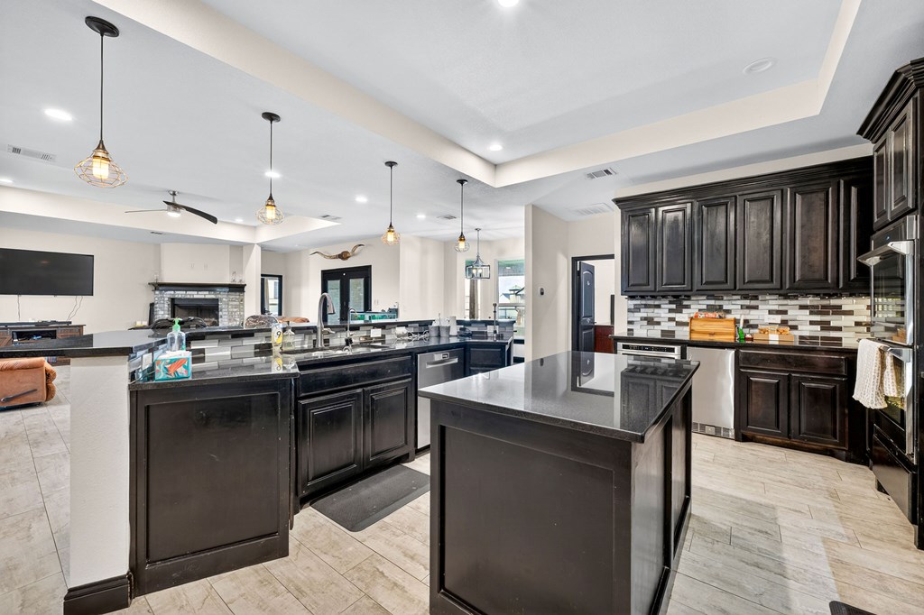 2427 S County Rd 1060