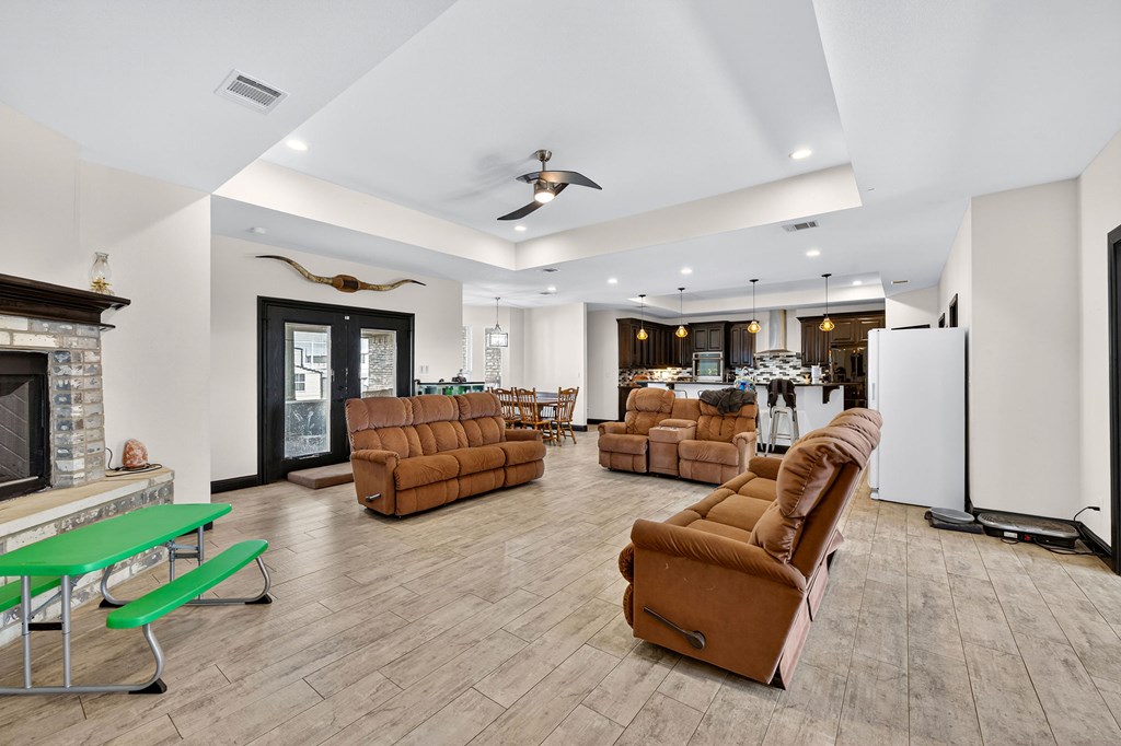 2427 S County Rd 1060