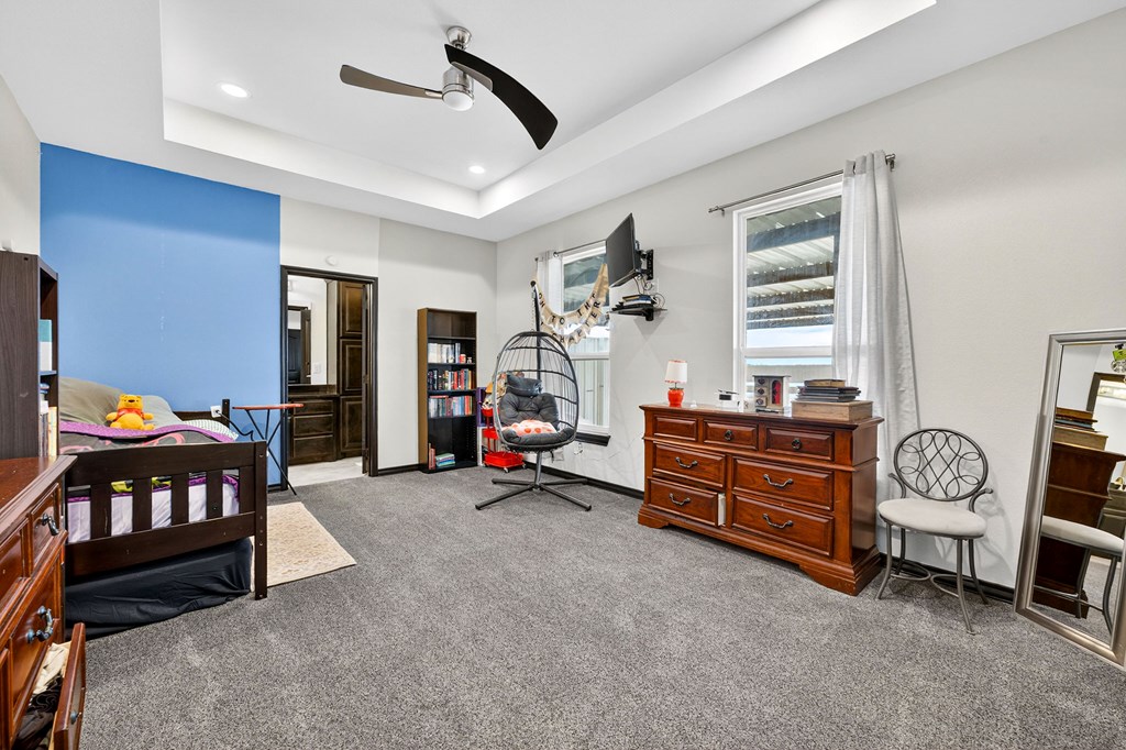 2427 S County Rd 1060