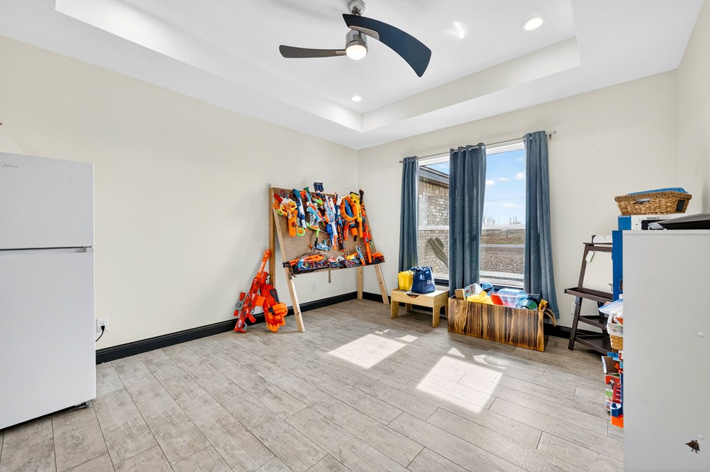 2427 S County Rd 1060