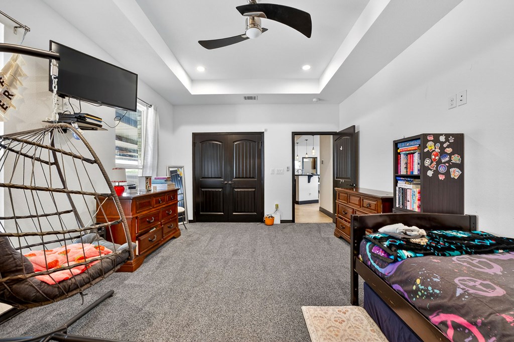 2427 S County Rd 1060