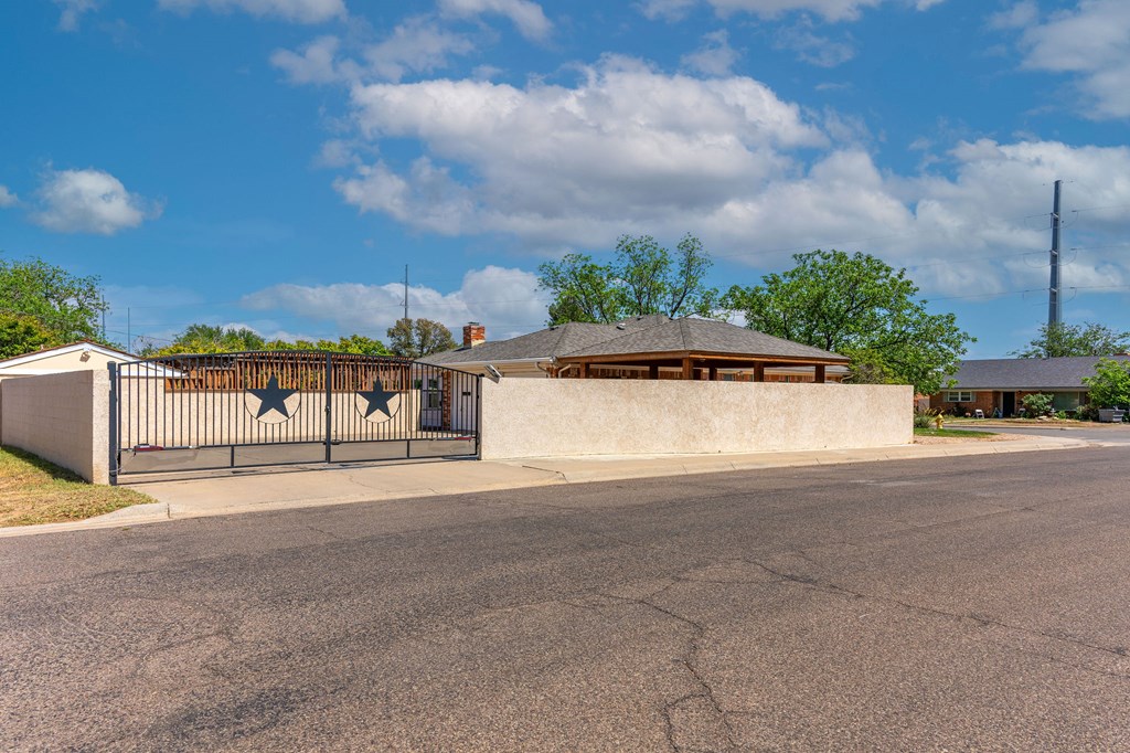2808 Princeton Ave