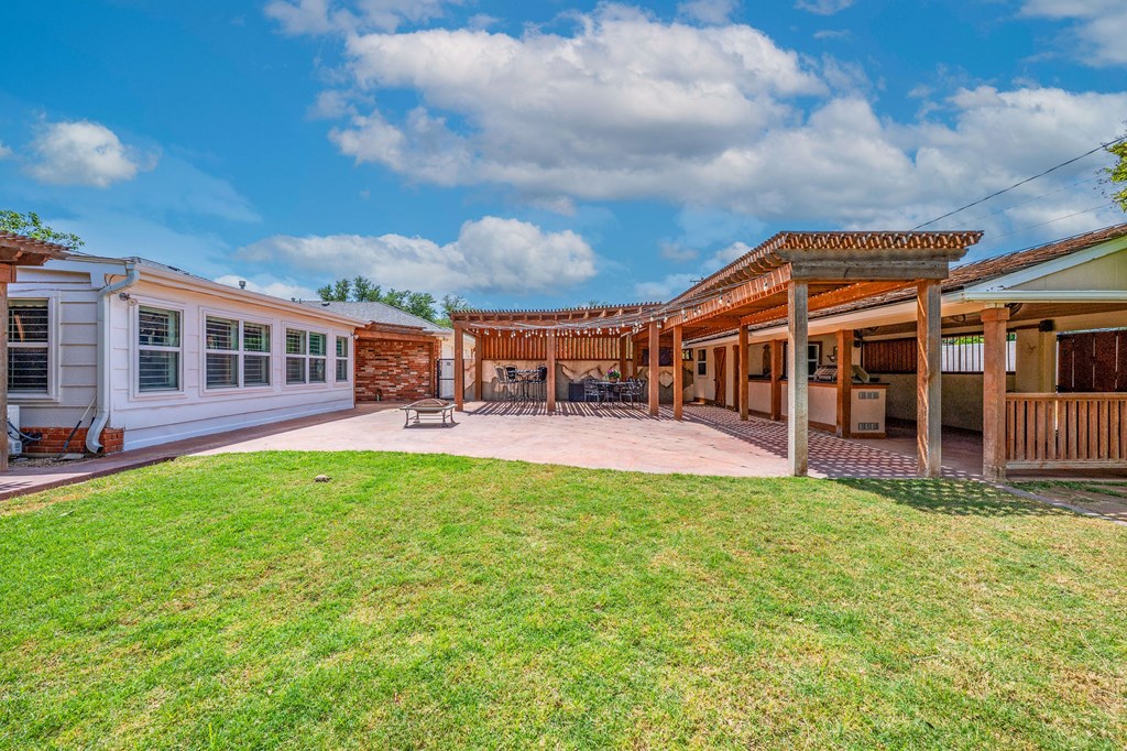 2808 Princeton Ave
