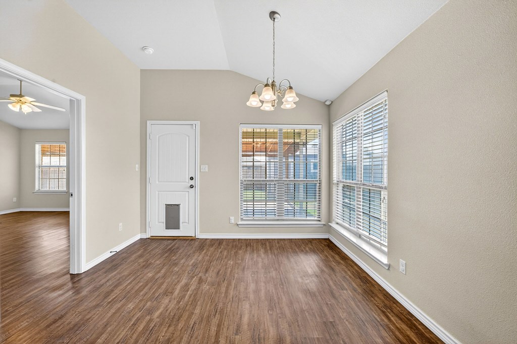 1004 Griffith Ct