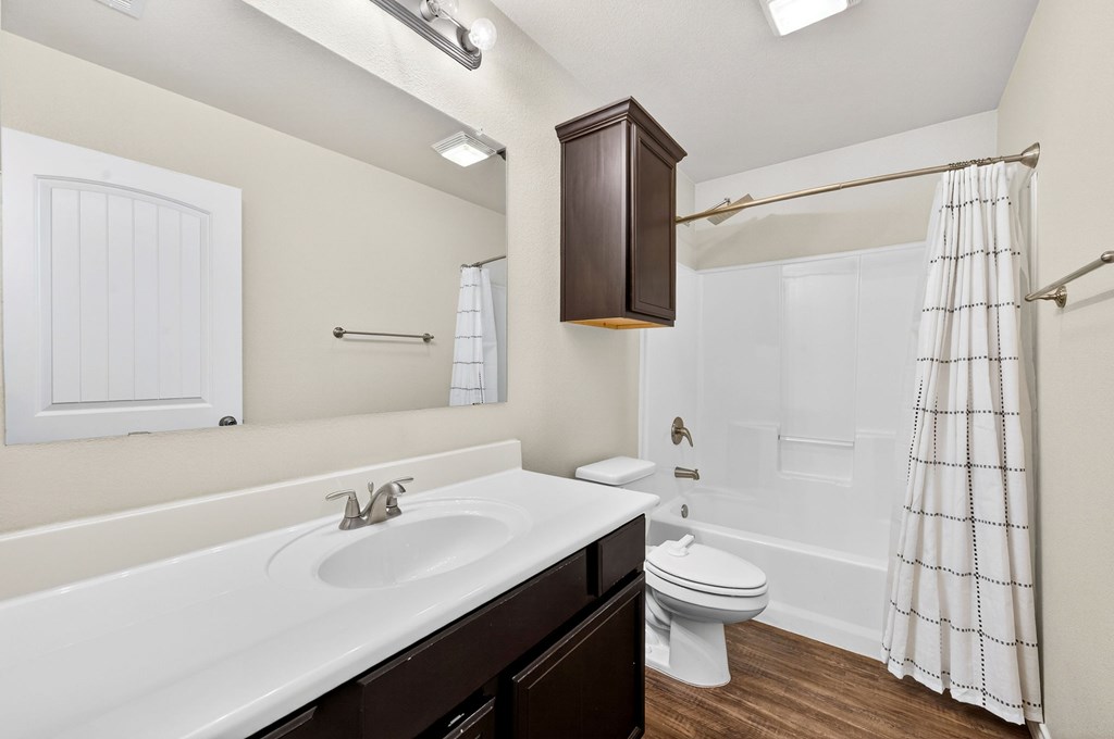 1004 Griffith Ct