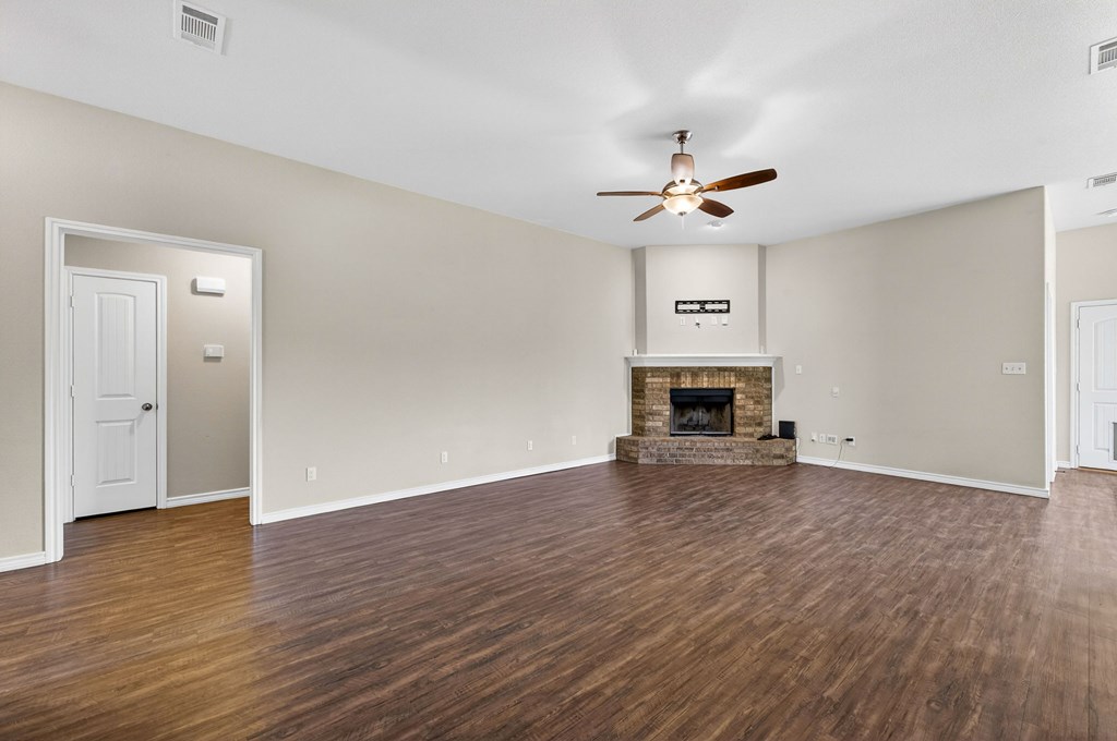1004 Griffith Ct