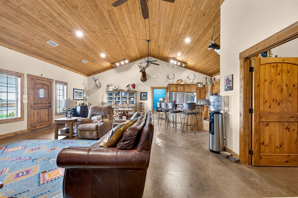 2912 County Rd C3400