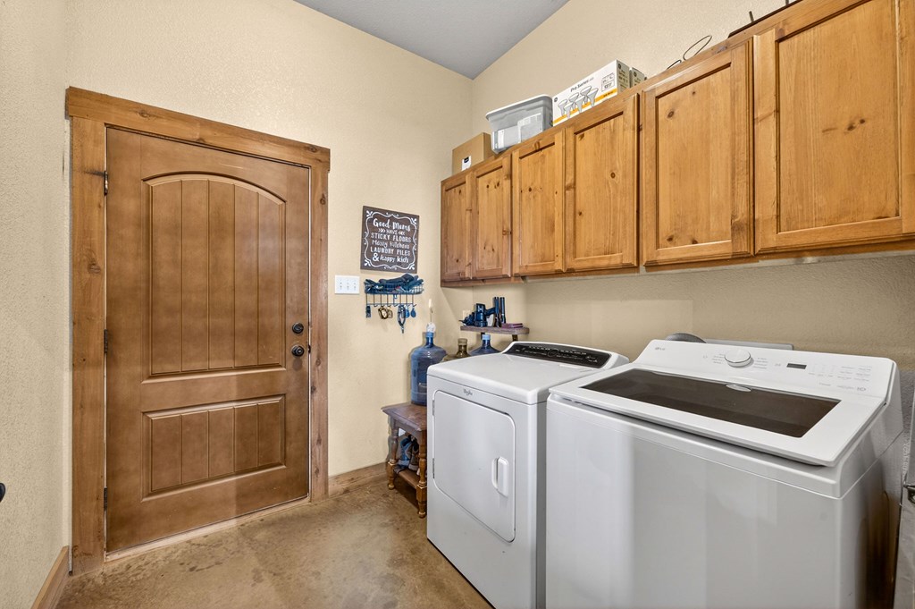 2912 County Rd C3400