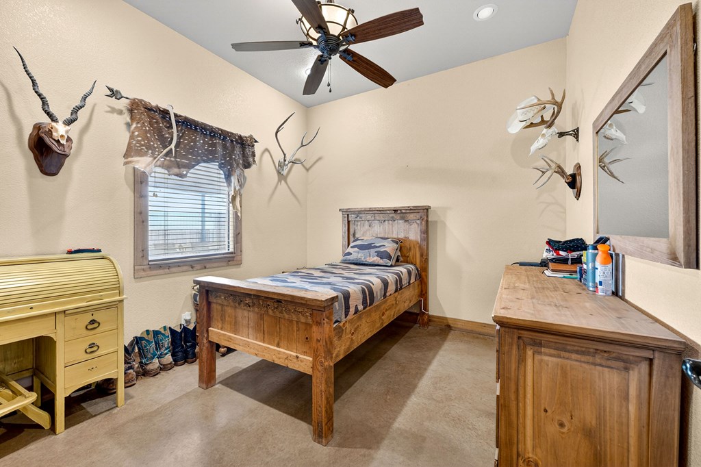 2912 County Rd C3400