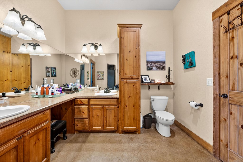 2912 County Rd C3400