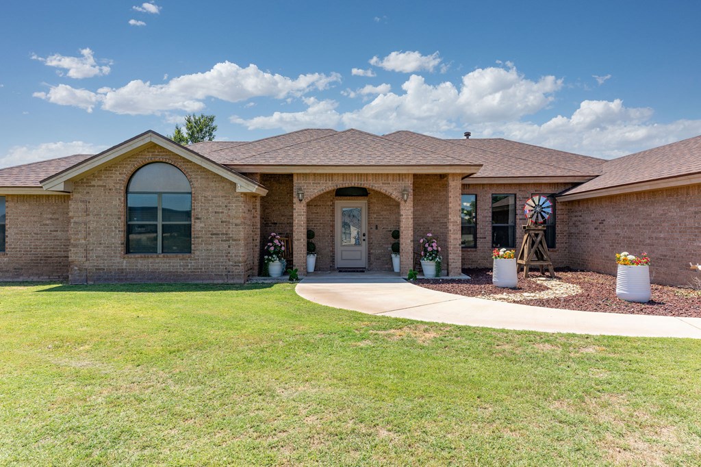 2704 S County Rd 1067