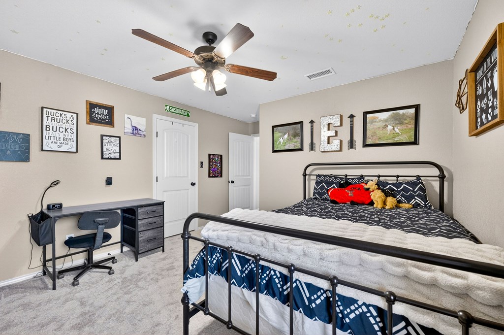 2704 S County Rd 1067