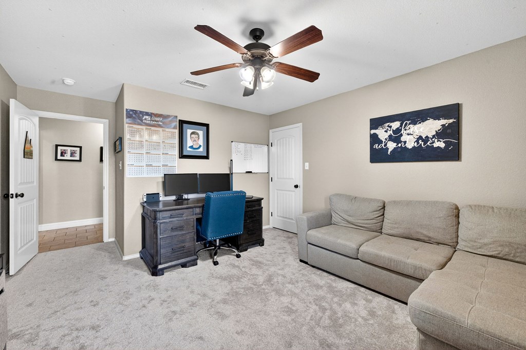2704 S County Rd 1067