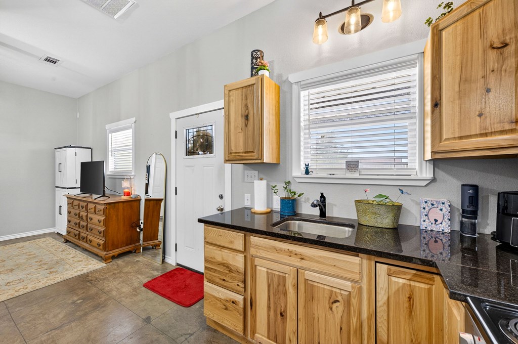 2704 S County Rd 1067