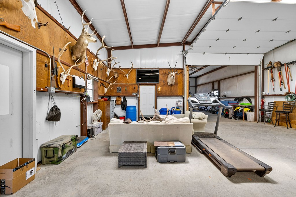 2704 S County Rd 1067