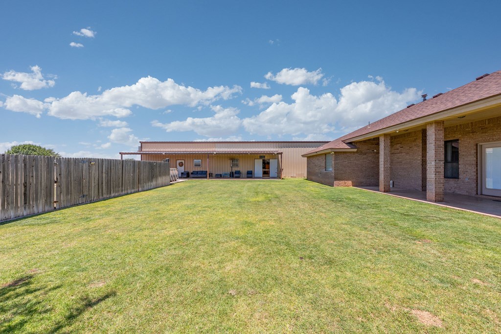 2704 S County Rd 1067