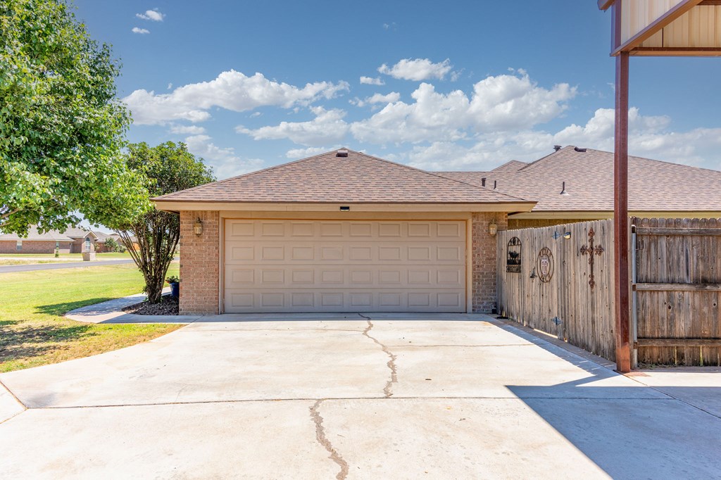 2704 S County Rd 1067