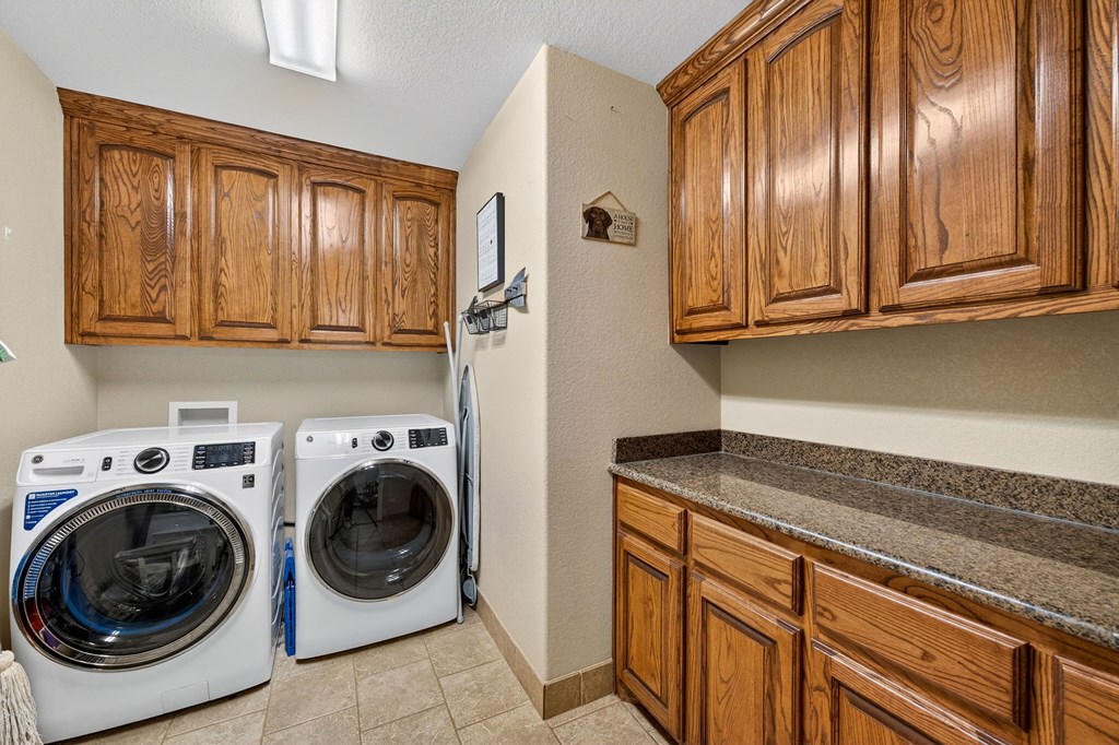 2704 S County Rd 1067